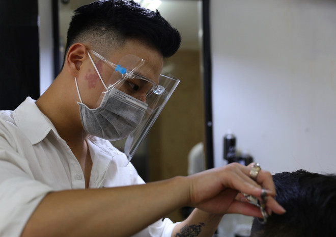 Nhiều địa phương nới lỏng giãn cách, mở lại các hoạt động, dịch vụ ảnh 2