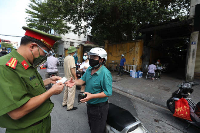 Hà Nội tăng xử phạt nghiêm các trường hợp vi phạm phòng, chống dịch ảnh 4