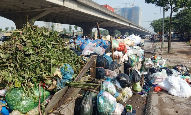 Đường phố Hà Nội thế nào khi người dân lập chốt chặn xe vào Nam Sơn? ảnh 3