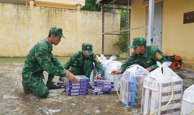 ttxvn_dong thap mua nuoc noi (1).jpg