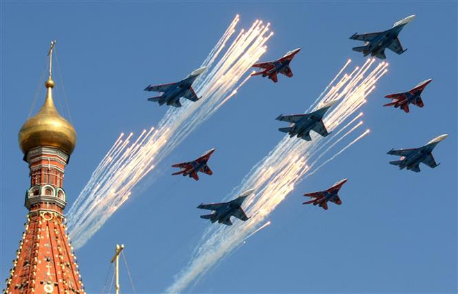 Nga triển khai hơn 10 máy bay chiến đấu tới bán đảo Crimea ảnh 1