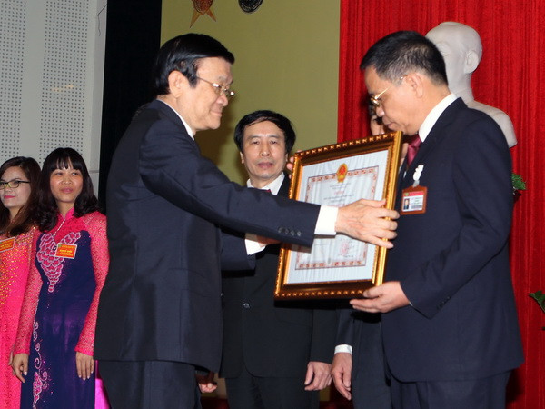 Học viện Nông nghiệp đón danh hiệu anh hùng lực lượng vũ trang ảnh 1