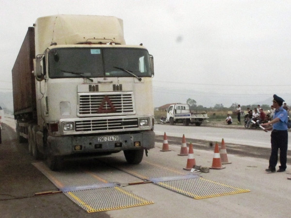 Bộ trưởng GTVT: “Không chở quá tải, việc gì phải chi mãi lộ” ảnh 1