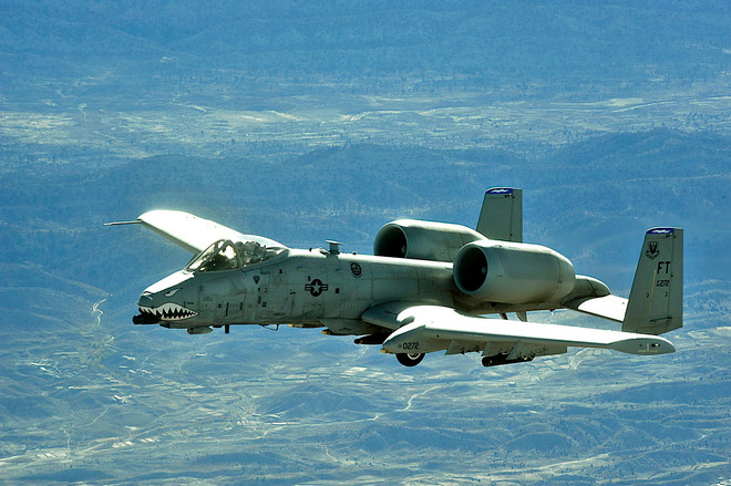 Mỹ điều 10 máy bay cường kích A-10 Thunderbolt II tới châu Âu ảnh 1