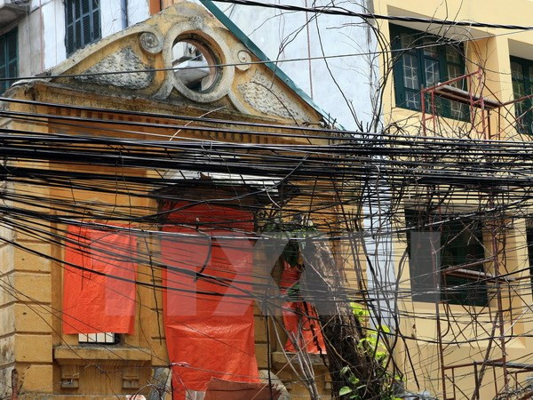 “Trảm” hàng triệu mét dây cáp thừa trên cột điện, cột chiếu sáng ảnh 2