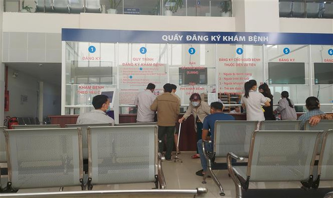 Bình Phước: Bệnh nhân phải mua thuốc và vật tư y tế ngoài bệnh viện ảnh 1