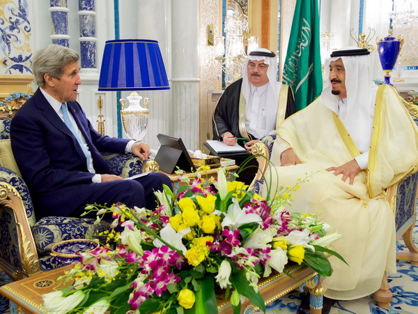 Mỹ tìm kiếm sự ủng hộ của Saudi Arabia trong vấn đề Syria ảnh 1