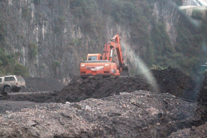 Bài 6: ‘Thiên đường than lậu’ vẫn vô tư hoạt động sau lệnh ‘khai tử’ ảnh 6