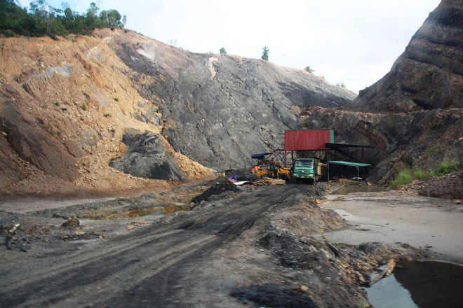 Bài 7: Ngang nhiên khai thác than khi tỉnh đã yêu cầu dừng hoạt động ảnh 2