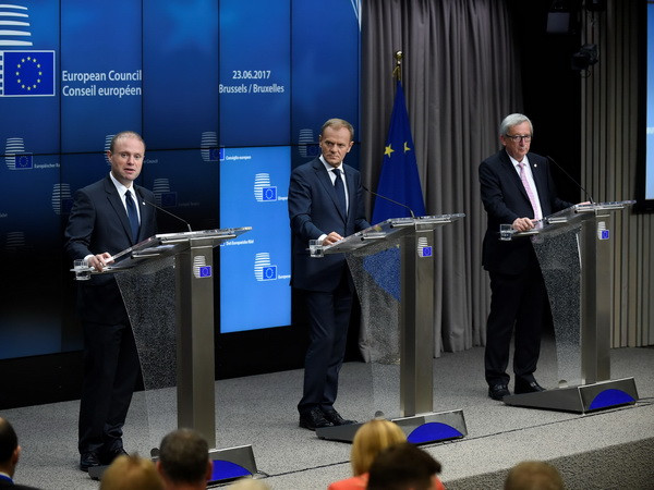 EU tiếp tục phản ứng với đề xuất của Anh về tương lai công dân EU ảnh 1