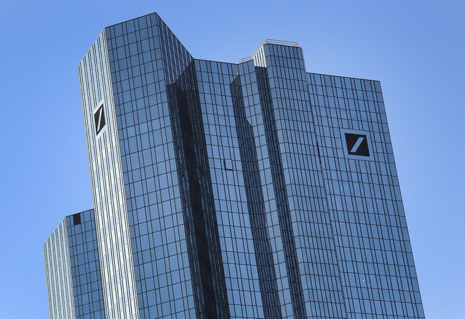 Trụ sở ngân hàng Deutsche Bank (DB) ở Frankfurt am Main, Đức. (Ảnh: AFP/TTXVN) TTXVN_1305DeutscheBank.jpg