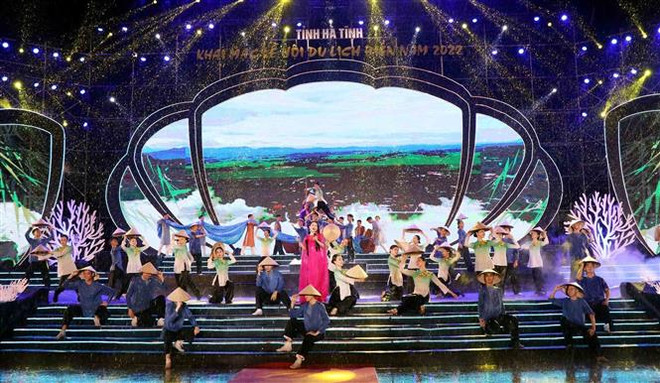 Hà Tĩnh: Chương trình nghệ thuật khai trương du lịch biển năm 2022 ảnh 2