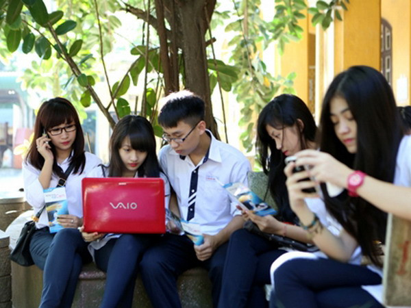 iPhone 5 do Vinaphone phân phối bị lỗi pin sẽ được đổi pin mới ảnh 1