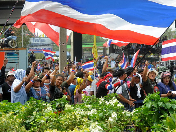 Ai là bên thứ ba trong vụ đụng độ tại Thái Lan? ảnh 1