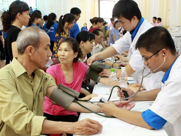 Thanh niên TP.HCM học tập tấm gương Chủ tịch Hồ Chí Minh ảnh 1