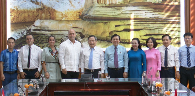 Đoàn đại biểu cấp cao Ủy ban Bảo vệ Cách mạng Cuba thăm Quảng Bình ảnh 1