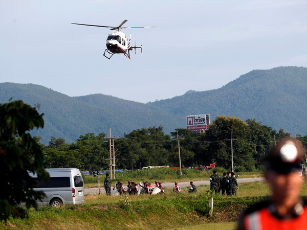 Sức khỏe tinh thần 8 thành viên đội bóng Thái Lan được cứu rất tốt ảnh 1