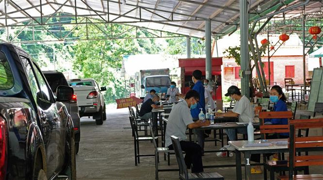 Những “lá chắn thép” phòng COVID-19 cho phố núi Đà Lạt ảnh 1