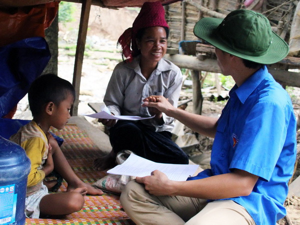 Hơn 3,5 tỷ đồng hỗ trợ nhân dân vùng lũ khắc phục hậu quả ảnh 1