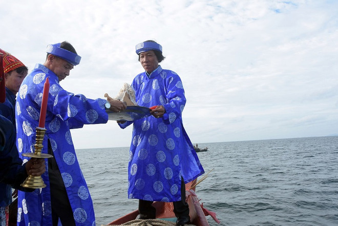 Lễ hội Nghinh Ông - Nét văn hóa truyền thống của người dân vùng biển ảnh 1