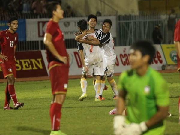 Các cầu thủ U21 Báo Thanh niên Việt Nam ăn mừng bàn thắng của Văn Đại. (Ảnh: Minh Chiến/Vietnam+) U21 Việt Nam đối đầu U19 Hoàng Anh Gia Lai JMG ở bán kết ảnh 1