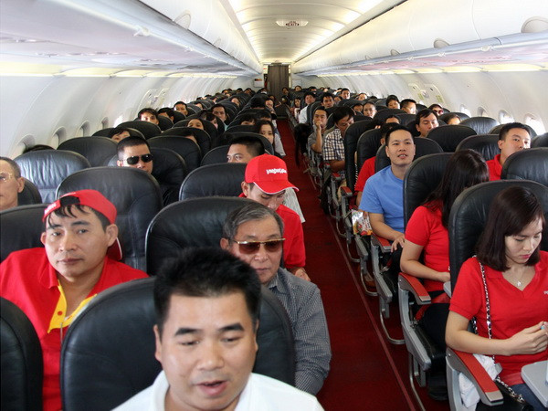 Hành khách được mua hàng miễn thuế trên chuyến bay đến Việt Nam ảnh 1