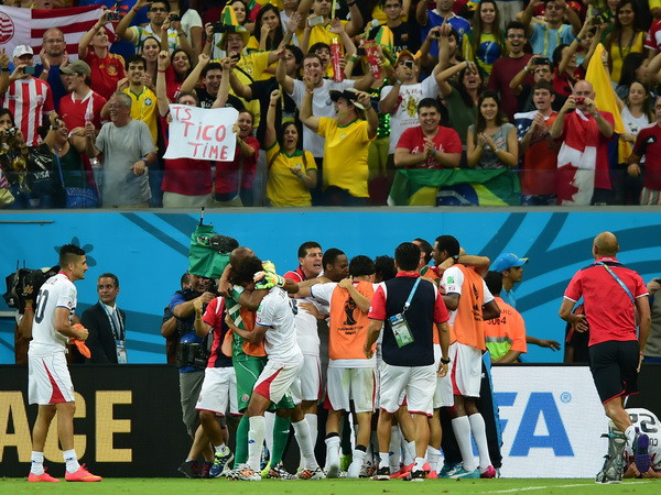 Costa Rica viết tiếp chuyện cổ tích sau màn "đấu súng" cân não ảnh 1