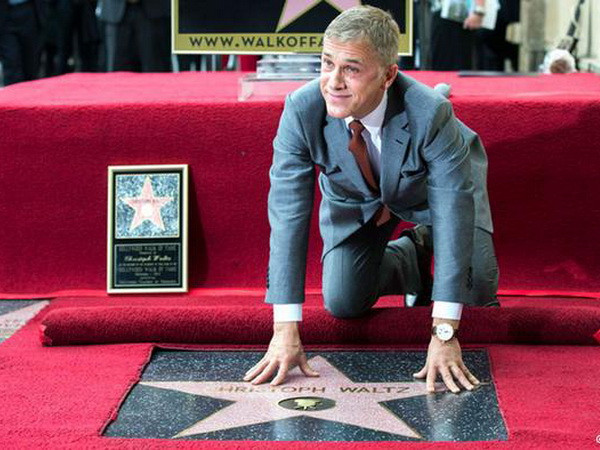 Tài tử Christoph Waltz được vinh danh trên Đại lộ Hollywood ảnh 1