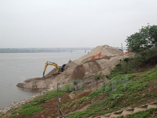 Hà Nội chỉ đạo thanh tra, đình chỉ khai thác khoáng sản trái phép ảnh 1