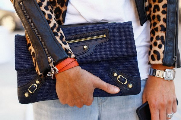 Những mẫu túi xách chất liệu denim khuấy động nắng hè ảnh 7