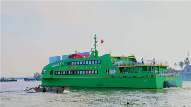 Tàu cao tốc Mai Linh Express khởi hành từ Cần Thơ đi Côn Đảo. (Ảnh: TTXVN phát) Đề nghị tăng cường tiếp nhận tàu khách ra Côn Đảo do đi lại cao ảnh 1