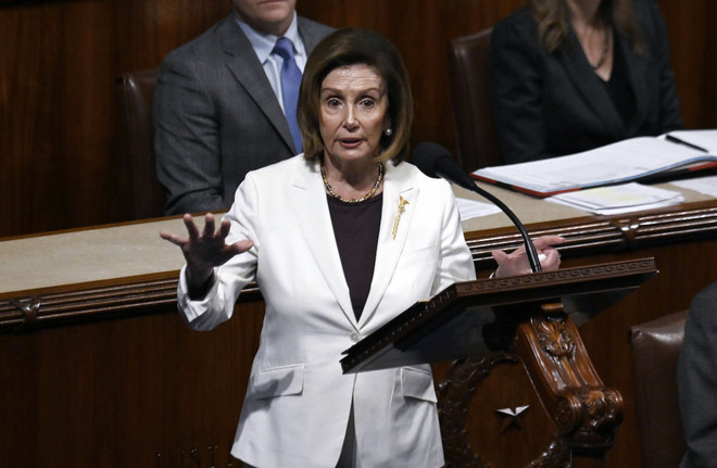 Chủ tịch Hạ viện Mỹ Nancy Pelosi rút khỏi vị trí lãnh đạo đảng Dân chủ ảnh 1