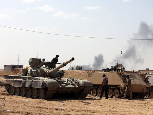 Quân đội Iraq tái chiếm mỏ dầu lớn nhất nước từ tay IS ảnh 1