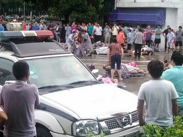 Cận cảnh hiện trường vụ nổ kinh hoàng ở nhà máy Trung Quốc ảnh 4