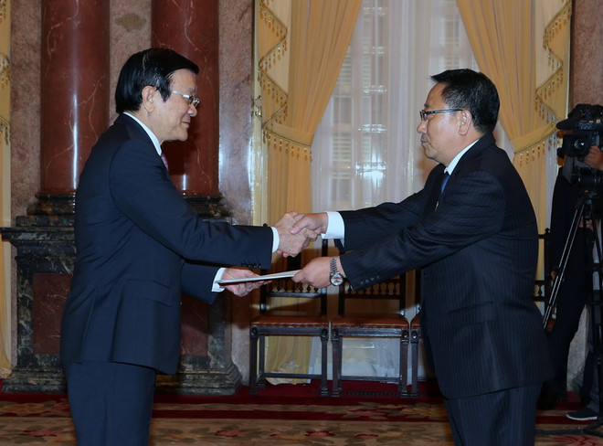 Chủ tịch nước Trương Tấn Sang tiếp các Đại sứ trình quốc thư ảnh 1