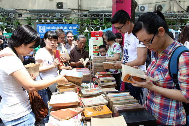 Ngày sách Việt Nam lần thứ 3: Chỉ đưa sách "sạch" tới cộng đồng ảnh 1