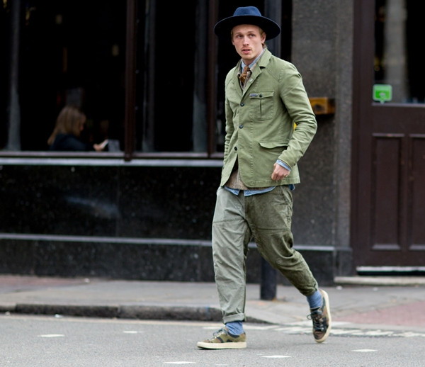 Những xu hướng thời trang "náo loạn" trên đường phố London ảnh 9