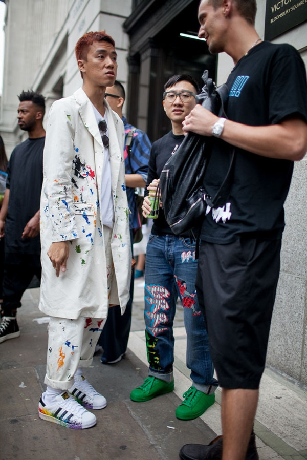 Những xu hướng thời trang "náo loạn" trên đường phố London ảnh 21