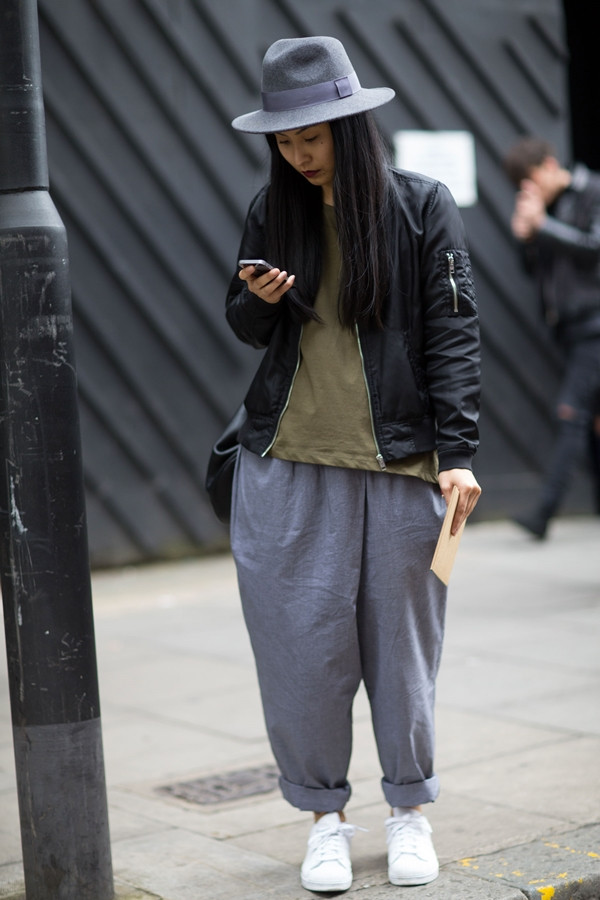 Những xu hướng thời trang "náo loạn" trên đường phố London ảnh 4