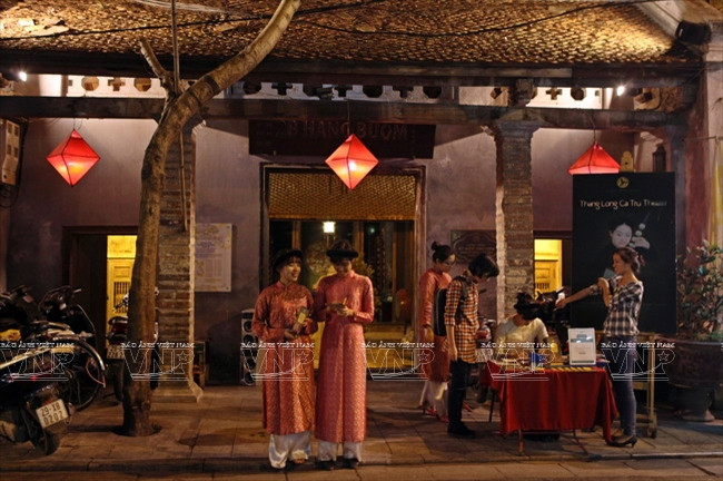 Hát cửa đình ở Đền Quan Đế: Bảo tồn và phát huy di sản ca trù ảnh 3