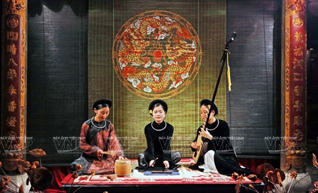 Hát cửa đình ở Đền Quan Đế: Bảo tồn và phát huy di sản ca trù ảnh 7