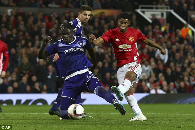 Marcus Rashford có trở thành thần tượng mới ở Old Trafford? ảnh 2