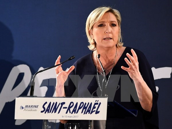 Thủ tướng Pháp cáo buộc bà Le Pen "lợi dụng" vụ tấn công tại Paris ảnh 1