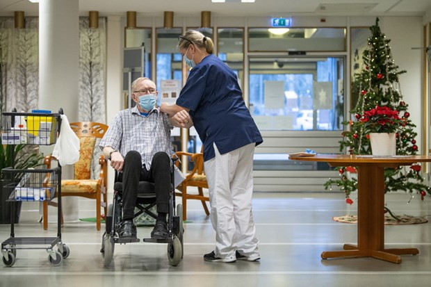 Từ chiến lược "ngược dòng" tới bước đi thận trọng của Thụy Điển ảnh 2