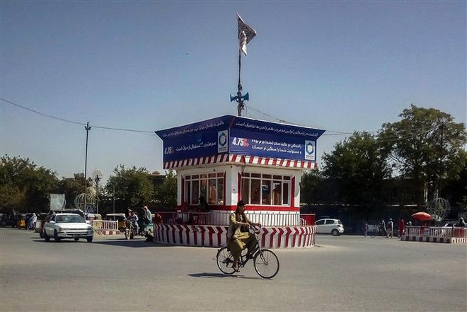 Taliban chiếm thủ phủ tỉnh thứ 11, các quốc gia đồng loạt lên tiếng ảnh 2