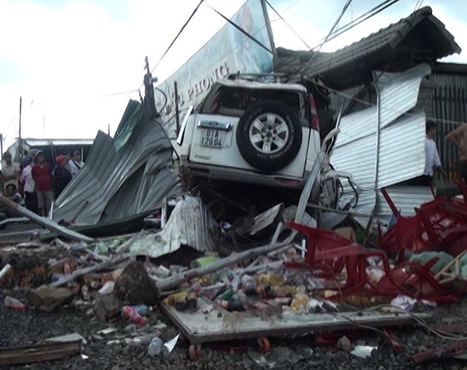 Hiện trường vụ tai nạn giao thông làm 3 người chết ở Bình Phước ảnh 4