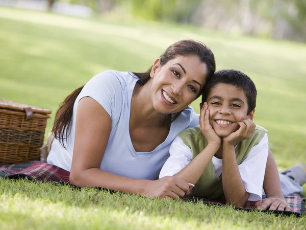 Nước Anh có tỷ lệ bố mẹ đơn thân cao nhất ở khu vực Tây Âu ảnh 1