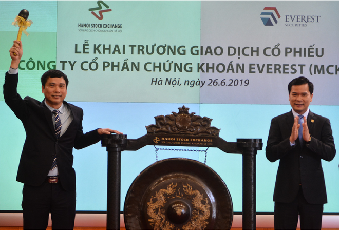 Mã EVS là công ty chứng khoán thứ 12 niêm yết trên HNX, ngày 28/6. (Ảnh: HNX/Vietnam+) 60 triệu cổ phần của Công ty Chứng khoán Everest niêm yết trên HNX ảnh 1