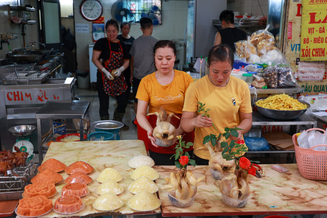 Hà Nội: Giá một số loại thực phẩm tăng nhẹ trước ngày Tết Đoan Ngọ ảnh 10