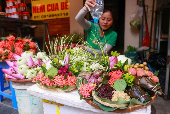 Hà Nội: Giá một số loại thực phẩm tăng nhẹ trước ngày Tết Đoan Ngọ ảnh 6